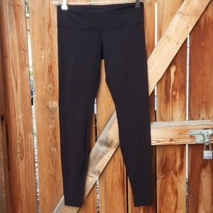 Lululemon black full length yoga leggings sz 8